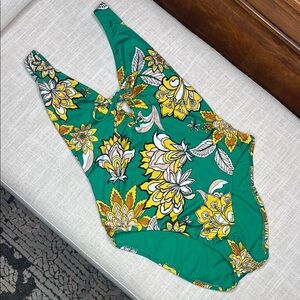 Gibson Latimer NWT Green Floral One Piece Swimsuit-‎ medium